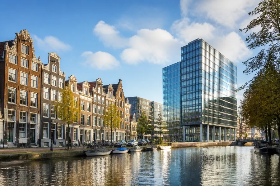 Why the Netherlands, an objective on the mission into Europe through the Netherlands